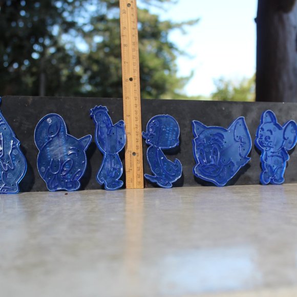 Retro 1965 Vintage Tom and Jerry cookie cutters set of 6 - Picture 8 of 16